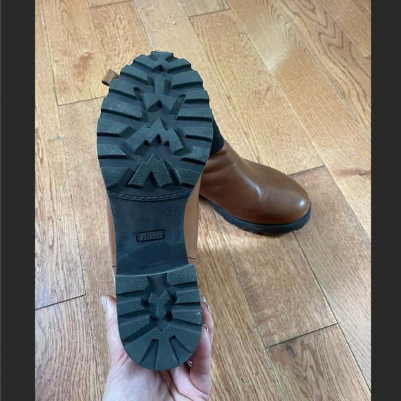 Leather booties - Picture 2 of 5